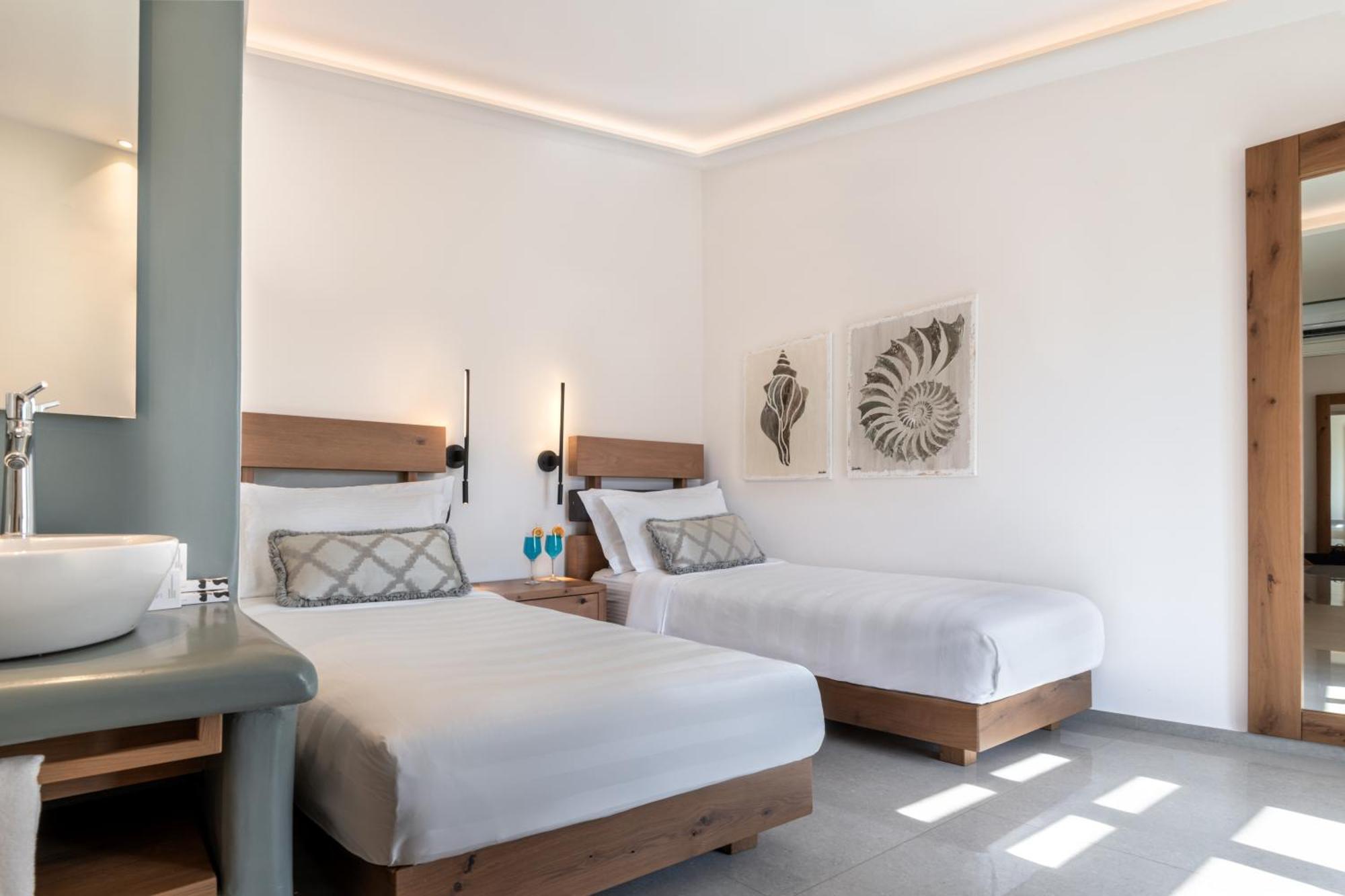 Petinos Hotel