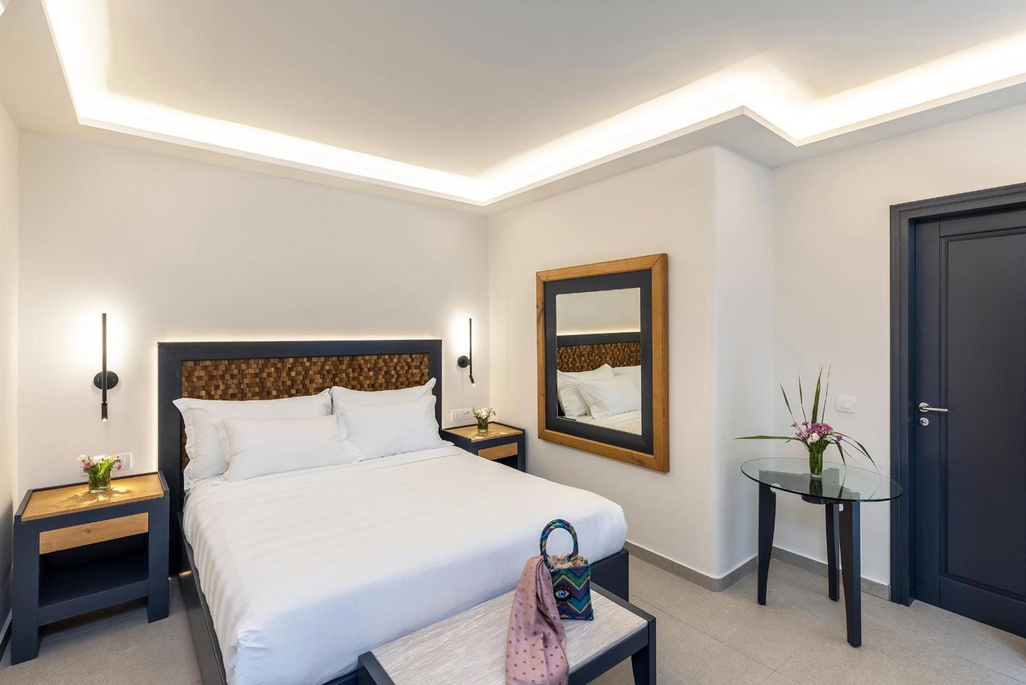 Petinos Hotel